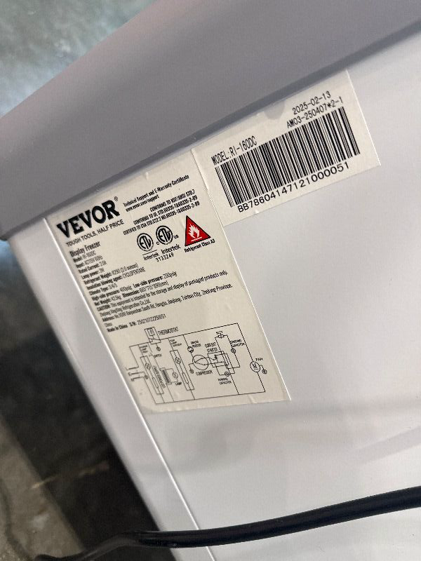 Photo 1 of **UNTESTED**
VEVOR Commercial Ice Cream Display Case, 5.6 Cu.ft Chest Freezer, Mobile Glass Top Deep Freezer, Restaurant Gelato Dipping Cabinet, 2 Sliding Glass Doors, Locking Casters, White