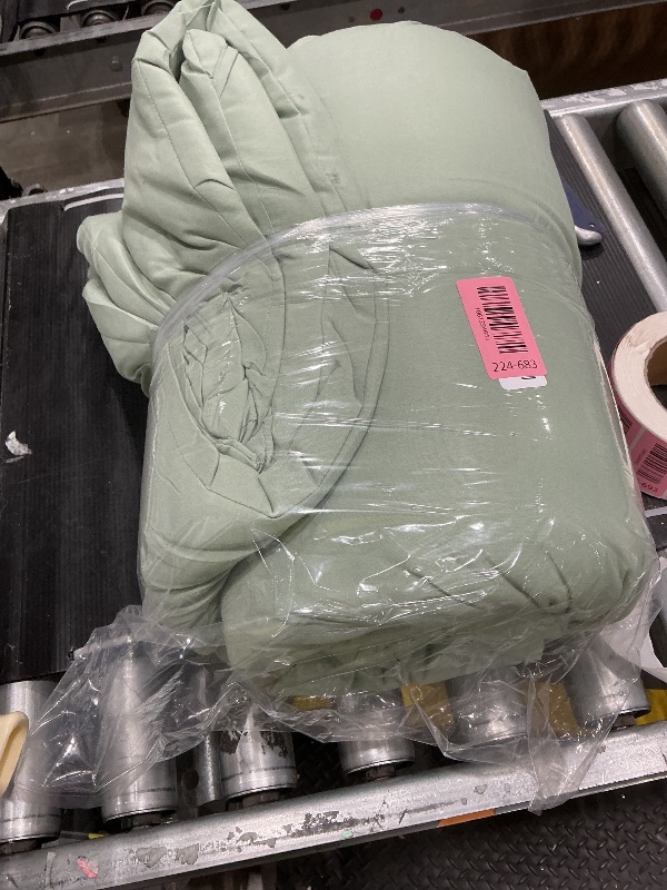 Photo 1 of Litanika Comforter Set, Lightweight Solid Bedding Comforter Set, Fluffy Down Alternative Bed Set, Sage Green, Full