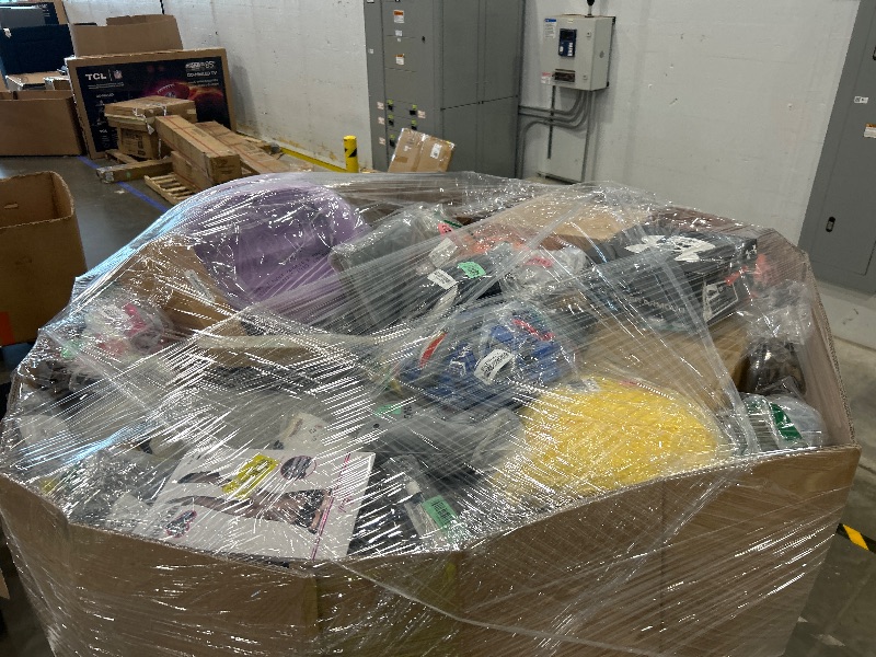 Photo 1 of Nellis Variety Box: Pallet | See Notes for Details/ Non-refundable/ truck / trailer pickup only.