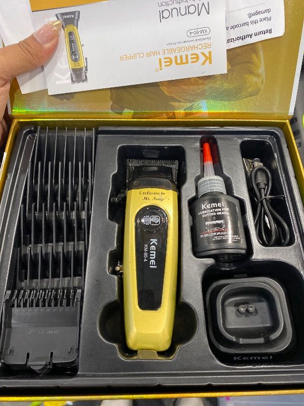 Photo 1 of *MINOR DAMAGE - USED*
KEMEI 90-4 Professional Hair Clippers for Men, 11500 RPM Barber Clippers with LED Display, Cordless Hair Trimmer with DLC Blade & Charging Base, 2000 mAh Hair Clipper for Barbers Haircut Kit