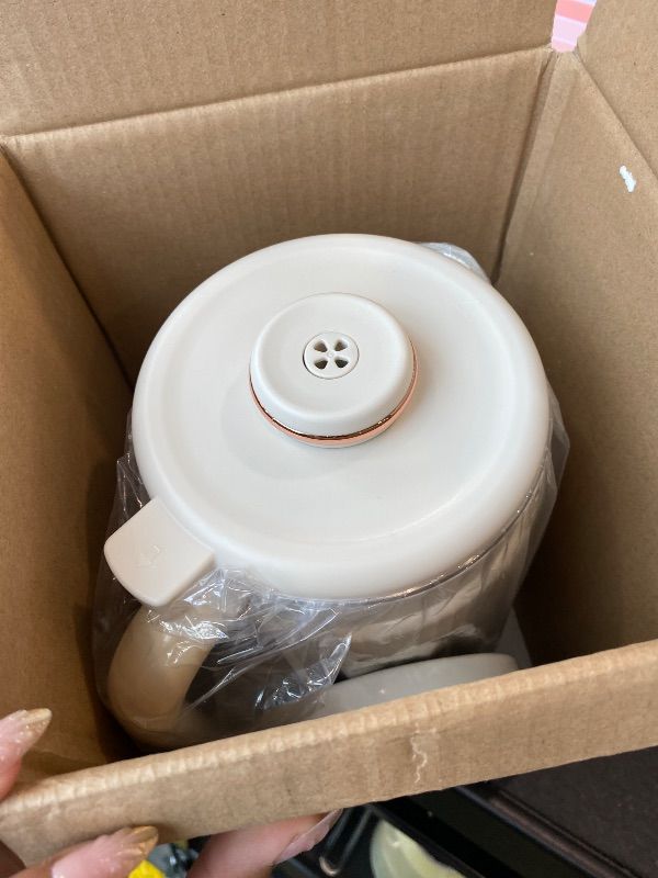 Photo 1 of *MINOR DAMAGE - USED*
Nut Milk Maker,40oz Large Capacity Stainless Steel Automatic Soy Milk Machine for Homemade,Oat,Plant-Based Milk and Non-Dairy Beverages Almond Cow Milk Machine with Delay Start,Self Cleaning (White)