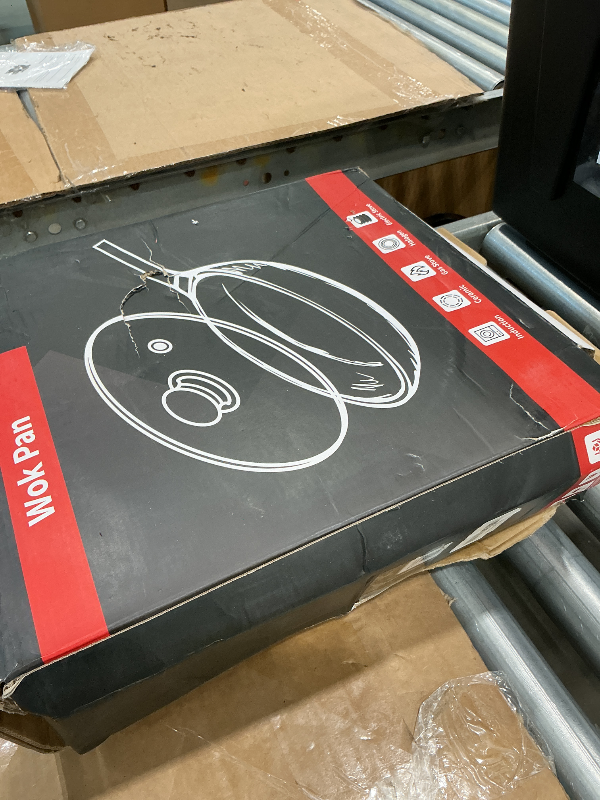 Photo 1 of *MINOR DAMAGE*
Todlabe Nonstick Wok, 13-Inch Carbon Steel Wok Pan with Glass Cover, Woks & Stir-Fry Pans for Induction, Electric, Gas, Halogen, All Stoves