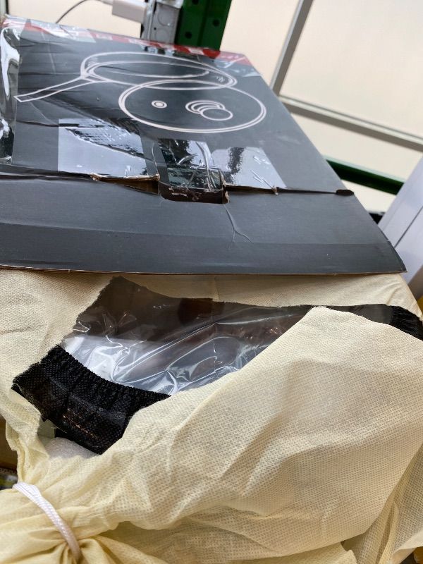 Photo 1 of *MINOR DAMAGE*
Todlabe Nonstick Wok, 13-Inch Carbon Steel Wok Pan with Glass Cover, Woks & Stir-Fry Pans for Induction, Electric, Gas, Halogen, All Stoves