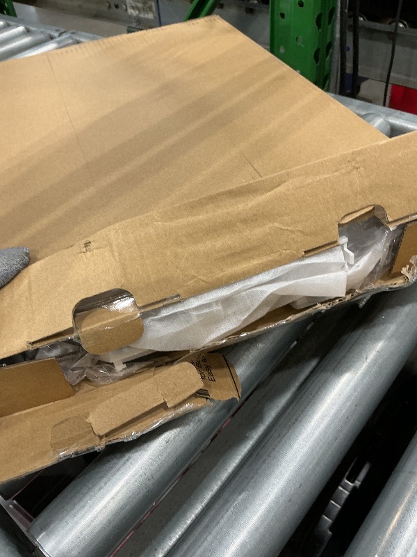 Photo 1 of *USED*
1M Family Toilet Seat, Patented Slow Close & Quick Releasing Technology, Anti-Wiggling, Easy to Install and Clean, Standard Elongated with Toddler Seat Built In (1 Piece)