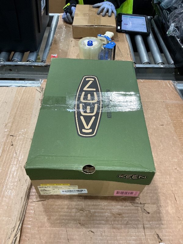 Photo 1 of ***MISSING INSOLES*** KEEN Men's Targhee 4 Mid Height Durable Comfortable Waterproof Hiking Boots, Bison/Black, 9 WIDE