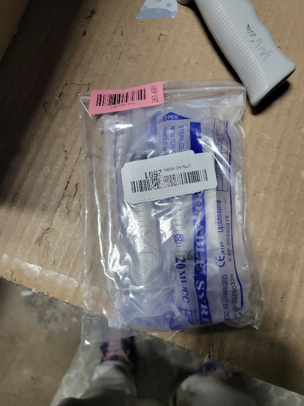 Photo 1 of 20ml Syringe for Liquid, Oral, Scientific Labs, Measurement, Dispensing, with Cap- 3 Pack 20ml Syringes