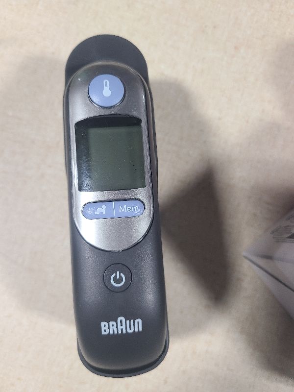 Photo 1 of 
Braun ThermoScan 7 Digital Ear Thermometer for Adults, Babies & Infants, Age-Adjusted Fever Guidance, No. 1 Brand Recommended by Pediatricians