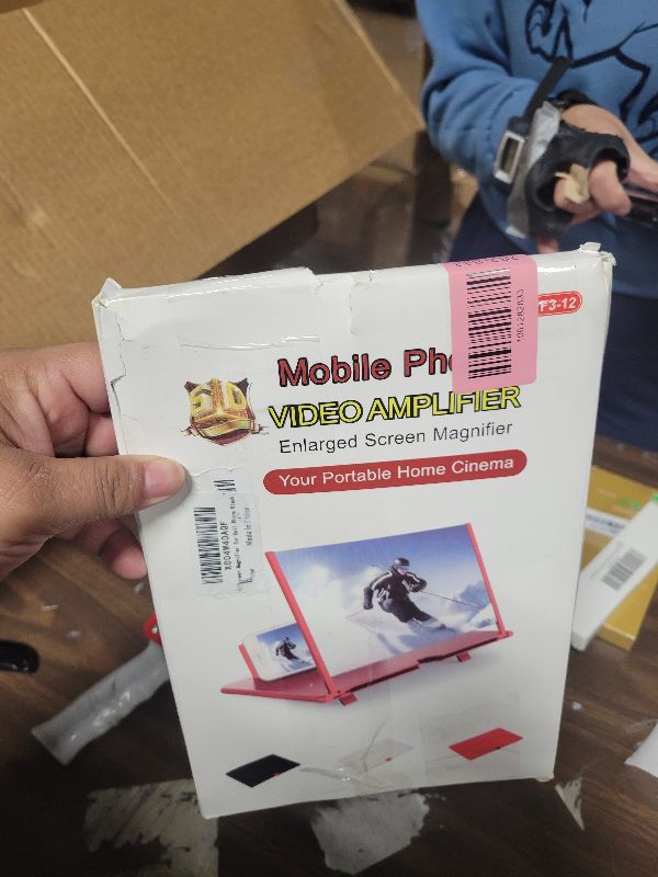 Photo 1 of 12-inch Phone Screen Magnifier with HD Enlargement Display and Phone Stand. 3D HD visuals, Stable Foldable Design, Compatible with All Smartphones (Black)