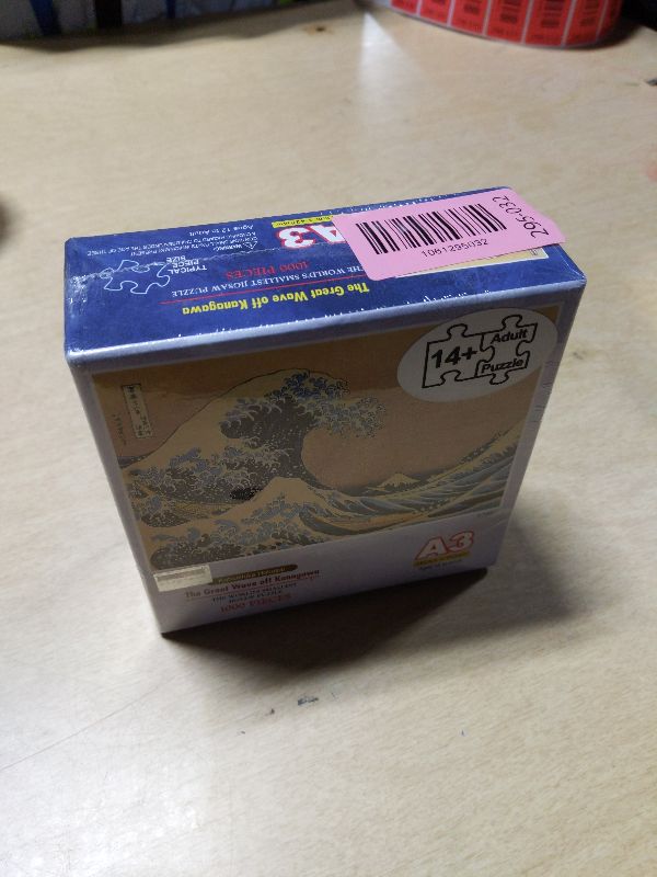 Photo 1 of 1000 Mini Piece Puzzle - The Great Wave - Mini Puzzle