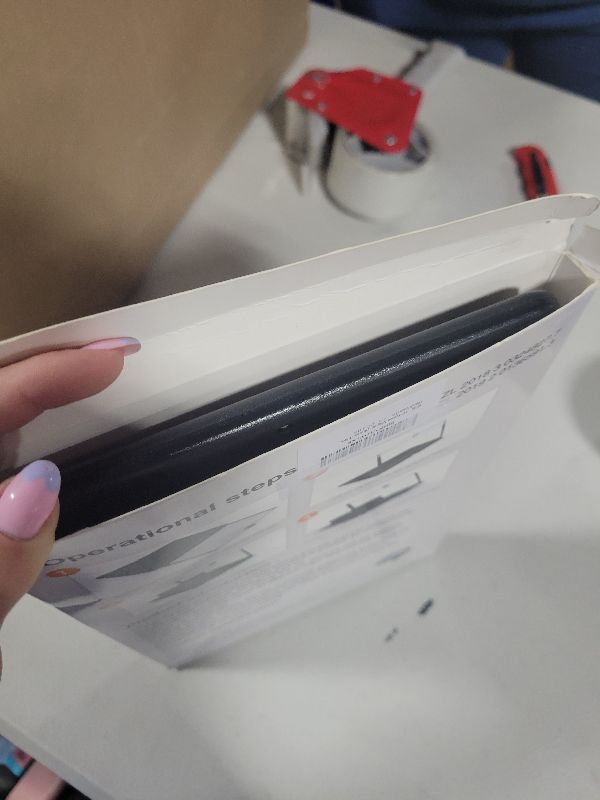 Photo 1 of 14" Screen Magnifier,3D HD Mobile Phone Magnifier Projector Screen Enlarger for Movies, Videos, and Gaming,Foldable Cell Phone Stand with Screen Amplifier,Supports All Smartphones (Black, 14inch)