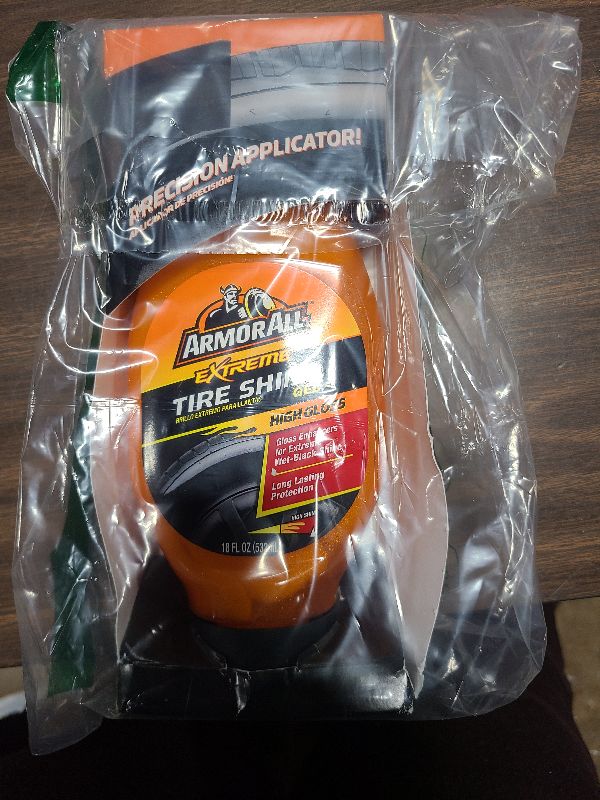 Photo 1 of 18OZ Tire Shine Gel