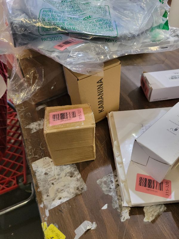 Photo 1 of 1" Insulated Cable Staples MNM1-600 fit Milwauke Cable Stapler Gun M12 2448-20 for to Wood Surfaces - Fit Milwauke Staples 600 per Box (Cable Staples-300)
