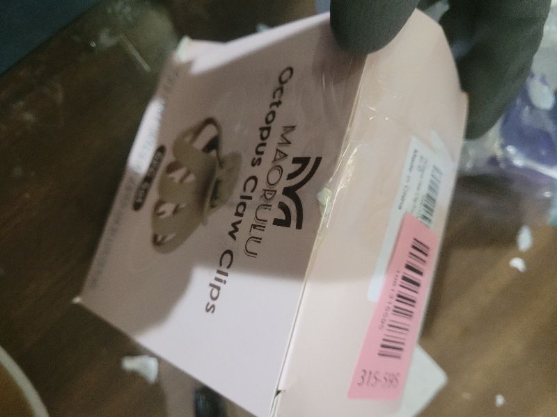 Photo 1 of 2.8 Inch Medium Octopus Hair Clips for Women, Matte Claw Clips for Thin Hair, Strong Hold Non-slip Spider Octopus Clip for Fine Hair Jaw Clips