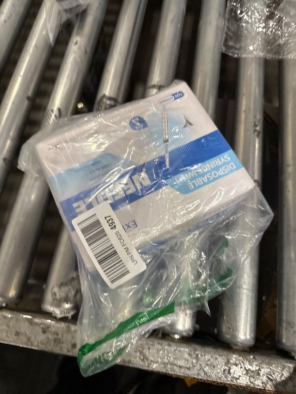 Photo 1 of 100 Pack Disposable 3ml/cc Lab Syringes with 23Ga 1 Inch Needle Luer Lock, Individually Sealed Packed