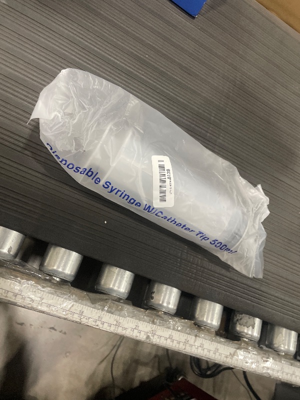 Photo 1 of  550ml Large Syringe with Tip Adapter, Sterile and Individual Sealed, Plastic Garden Syringe for Liquid, Paint, Oil, Watering Plants, Refilling