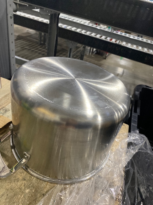 Photo 1 of **STAINED** Cuisinart MCP66-24N MultiClad Pro Triple Ply 8-Quart Skillet, Stockpot w/Cover