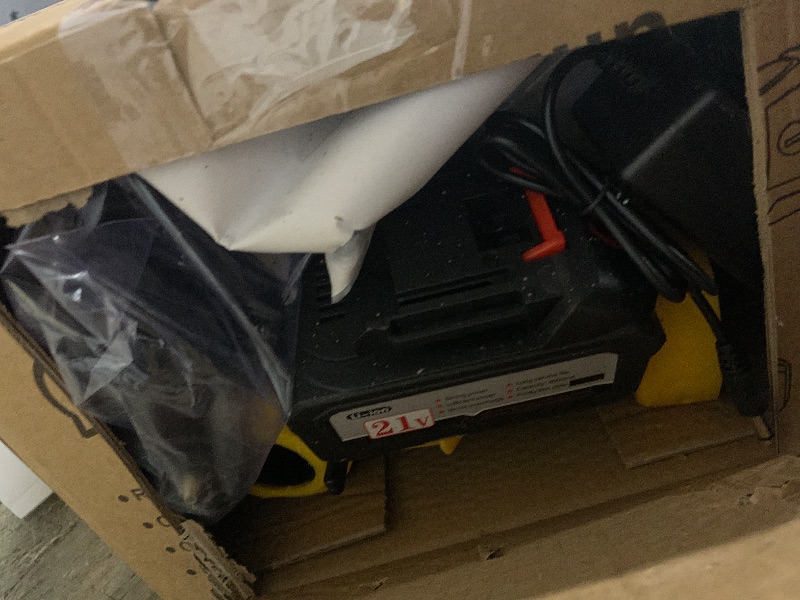 Photo 1 of ***MISSING PARTS***
Cordless Paint Sprayer with 650W Powerful Copper Motor, Sprayer Paint Gun with 6 Brass Nozzles, 2 Batteries & 1000ml (34oz) Container, Electric Paint Sprayer for House Painting Graffiti Fence Wall