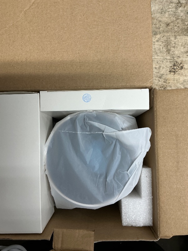 Photo 1 of ?Electric Focus?Magcubic Mini Projector 4K Support, Portable Projector with WiFi 6 and Bluetooth 5.4, Smart Proyector, 5W Soundbase Speaker, 180°Rotation for Home Theater