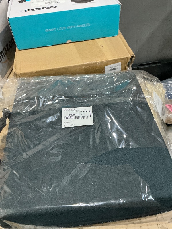 Photo 1 of Comecase Extra Large Battery Organizer Storage Box, Garage Carrying Case Bag Holder - Holds Up to 300+ Batteries AA AAA C D 9V Lithium 3V with Battery Tester (Batteries are Not Included)