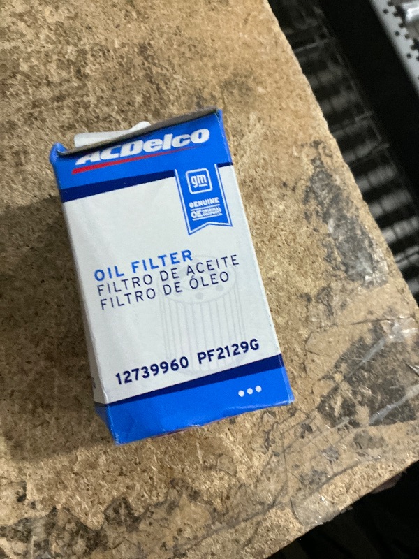 Photo 1 of ACDelco GM Original Equipment PF2129G (19355319) Engine Oil Filter and Cap Seal (O-Ring)