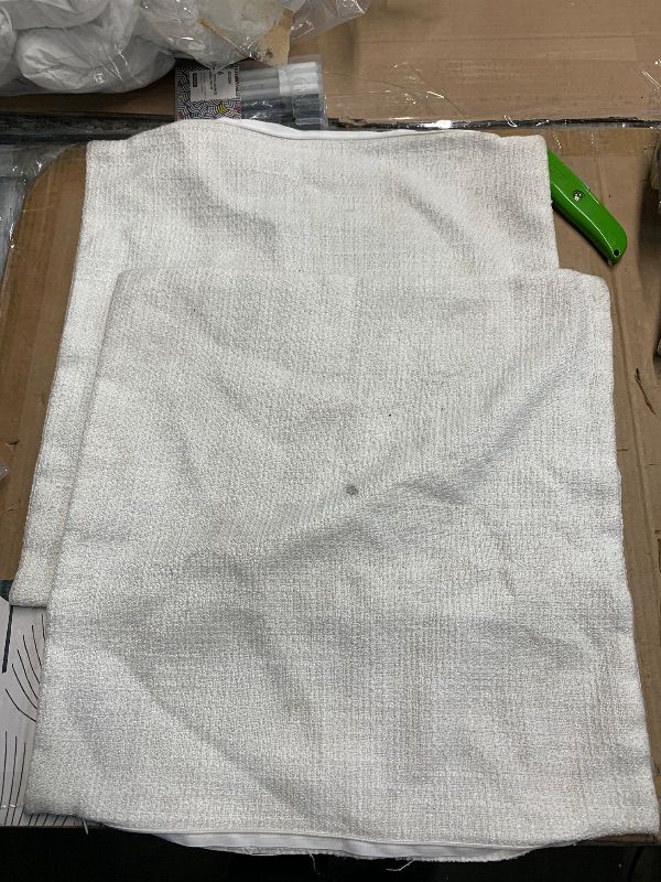 Photo 1 of ***MINOR DAMAGED - SEE NOTES/PICTURES***
OTOSTAR Linen Throw Pillow Covers Set of 2 Decorative Square Pillowcases Cushion Covers 18x18 Inch for Home Decor Sofa Bedroom Car 45 x 45 CM Pure White