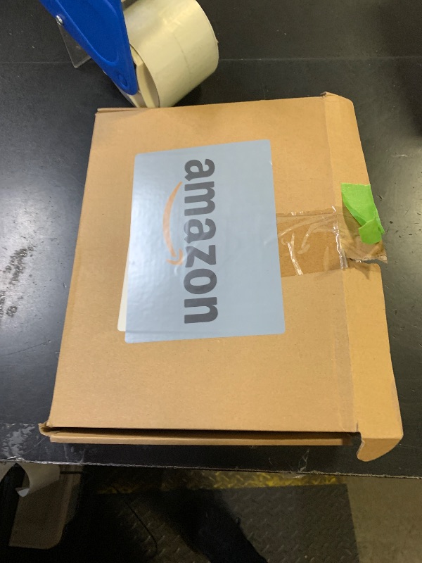 Photo 1 of 100 Pieces Christmas White Snowflake Ornaments Plastic Snowflakes Hanging Craft for Winter Party Christmas Tree Decorations, Assorted Sizes (1,2,3,4,5,6 Inches)