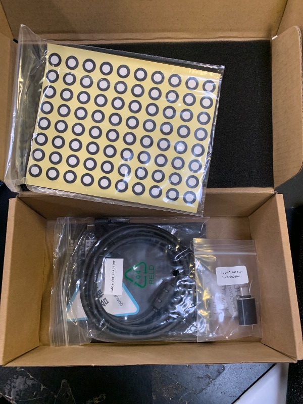 Photo 1 of Creality CR-Ferret SE 3D Scanner Desktop Fast 0.1 Mm High Accuracy Flexible Scanning Range Anti-Shake 24-Bit Full-Color Scanning for Black Metal Non-Reflective Objects Mac Windows