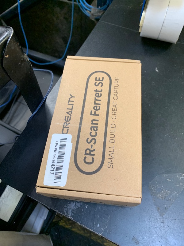 Photo 1 of Creality CR-Ferret SE 3D Scanner Desktop Fast 0.1 Mm High Accuracy Flexible Scanning Range Anti-Shake 24-Bit Full-Color Scanning for Black Metal Non-Reflective Objects Mac Windows