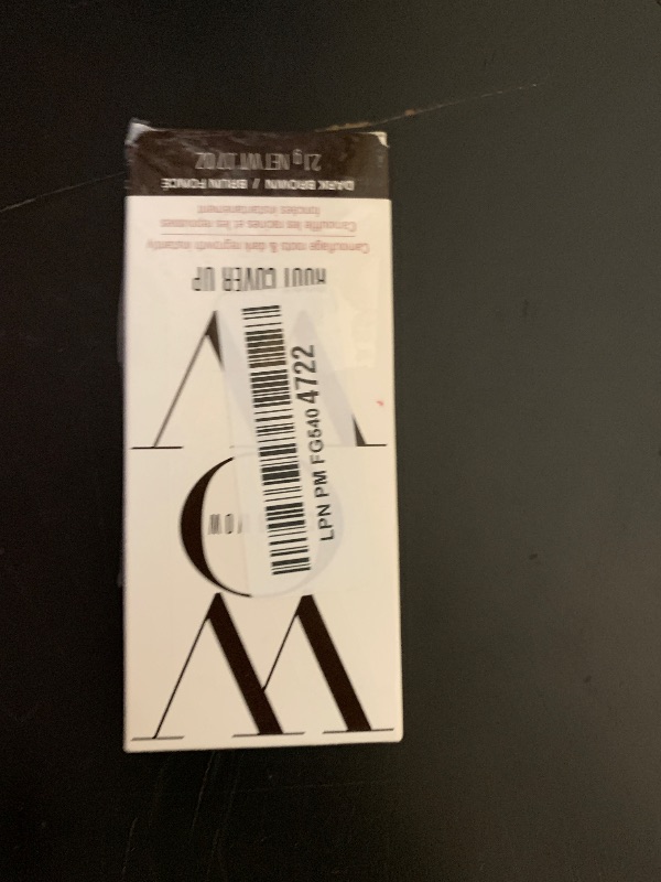 Photo 1 of COLOR WOW Root Cover Up, Dark Brown – Instant Grey Coverage and Temporary Touch-Up, Water and Sweat Resistant, No mess Award-Winning Formula