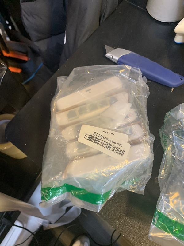 Photo 1 of Ubiquiti Compact 5-Port Gigabit Switch