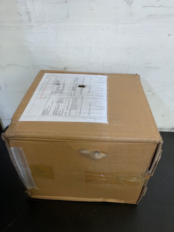 Photo 1 of Sandblaster Helmet Safe Air Feed Sandblast Helmet with Shoulder Protective Sand Blast Hood Protector for Sandblasting Equipped with A Sandblaster Thermostat