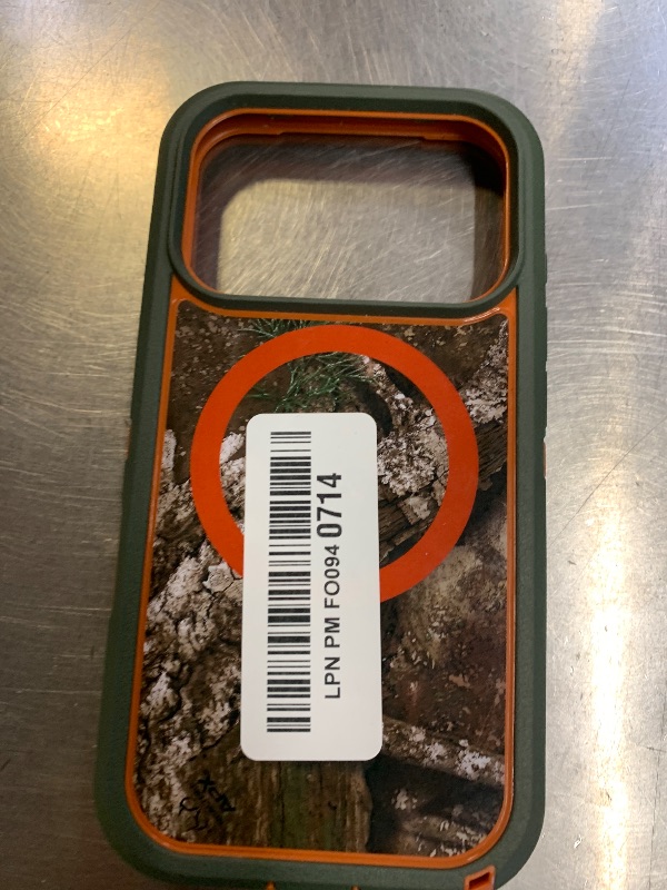 Photo 1 of OtterBox iPhone 17 Pro Defender Series Pro XT Clear Case - Realtree - Green Camo - Tough, Rugged & Durable iPhone Case, Snaps on MagSafe