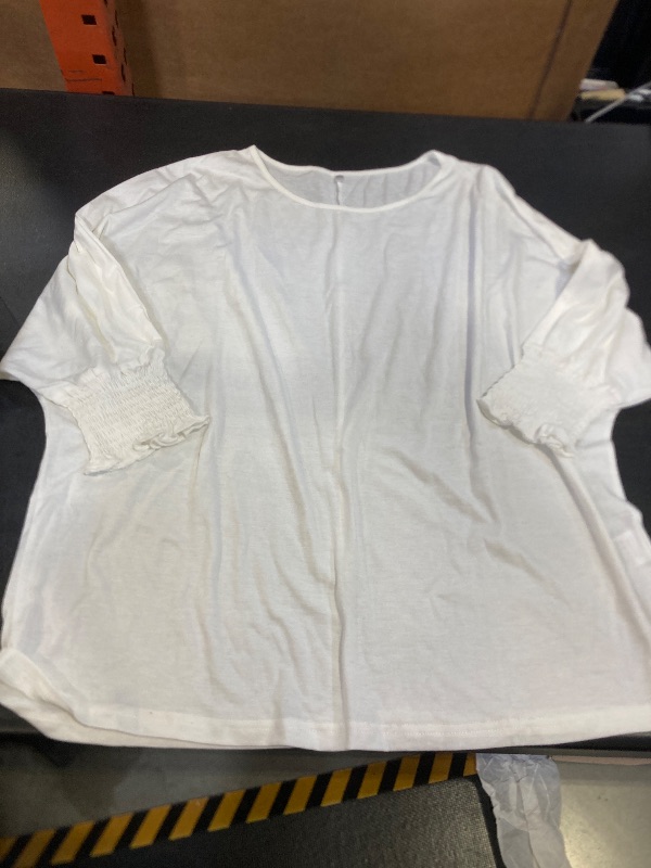 Photo 1 of 2xl white short sleeve shirt 