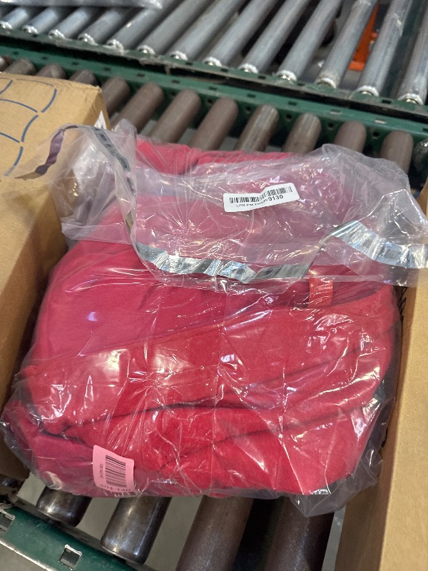 Photo 1 of 84 Inch red Tree Skirt for 7.5-15 Ft Tree Christmas Red Velvet Fur Plush Luxury Tree Skirt Large for Merry Christmas Trees Decorations Vintage Xmas Holiday Party Winter Home Decoration