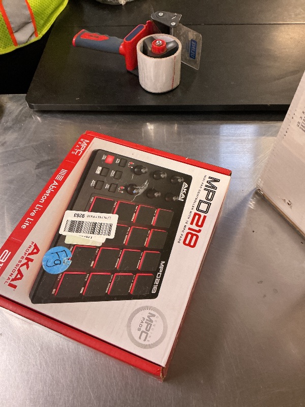 Photo 1 of Akai Professional MPD218 - USB MIDI Controller with 16 MPC Drum Pads, 6 Assignable Knobs, Note Repeat and Full Level Buttons and Production Software