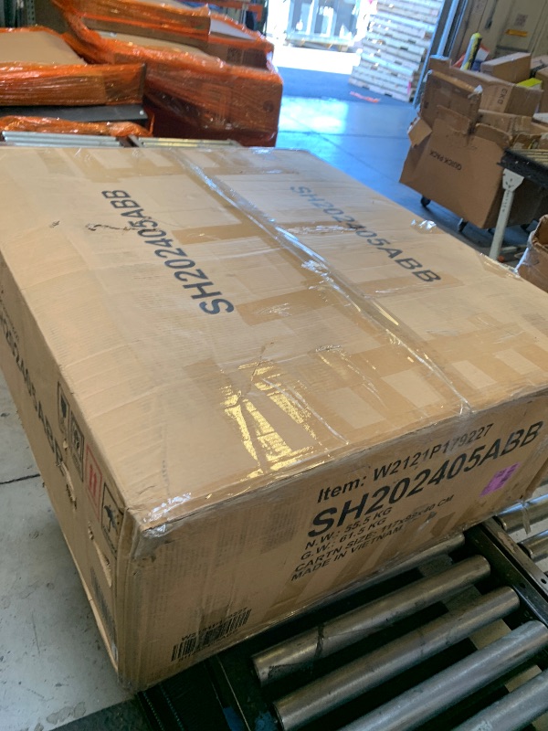 Photo 1 of Trygoal Convertible Sofa Bed, Pull Out Couch with Side Pockets, 3 in 1 Velvet Fabric Loveseat Sleeper Sofa Bed, Pull Out Couch with Adjustable Backrest for Living Room, Bedroom, Apartment, Black