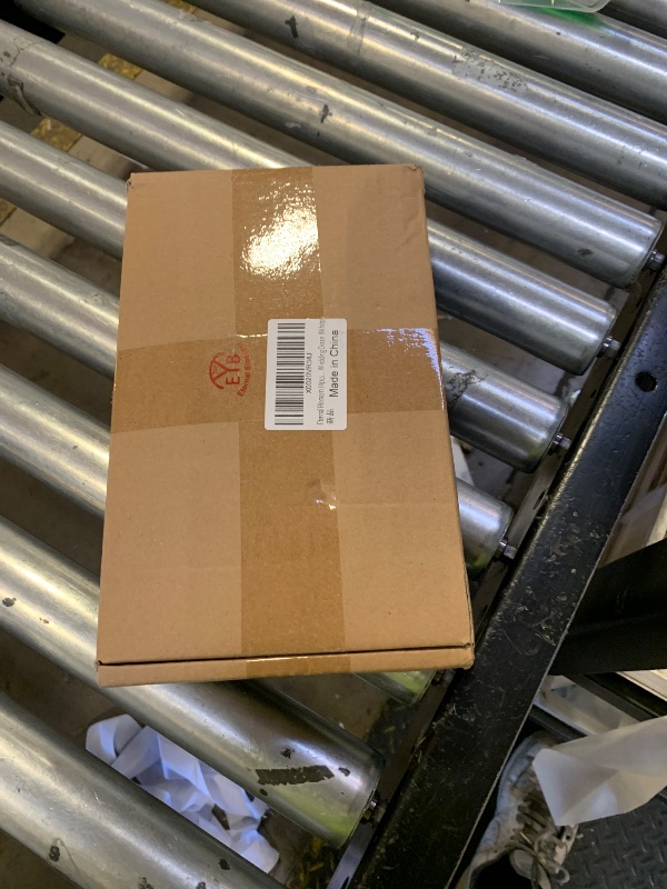 Photo 1 of 10 Pcs White Rose Artificial Flower, Faux Silk Flowers With Long Stems, Fake Roses Bulk Bouquet for Decoration Valentine's Day Centerpieces Proposal Bridal Bouquets Shower Party Home Floral Decor