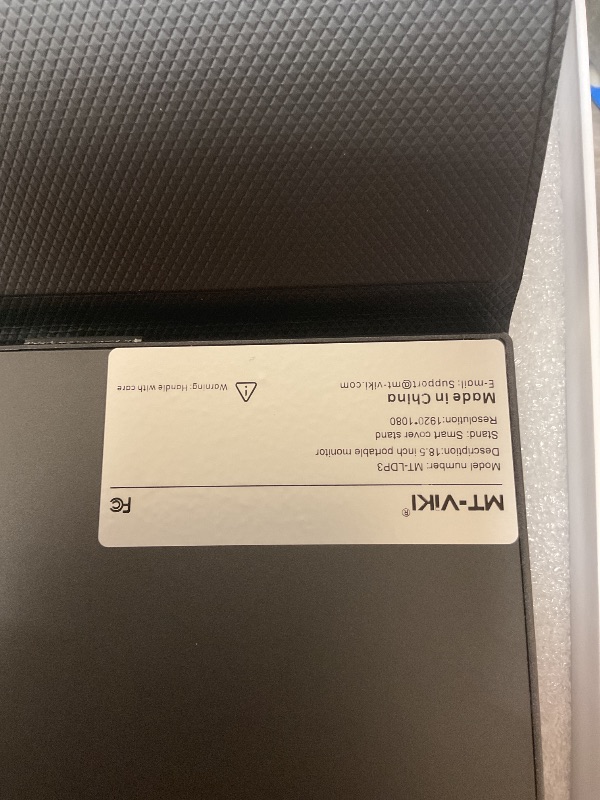 Photo 1 of SEE NOTES AND PICTURES,,,,,,,,MT-VIKI 18.5 inch Portable Monitor 1080P 100Hz 72% NTSC, Large Portable Screen Stand, FHD IPS Screen HDR Gaming Display, Travel Second Monitor for Mac PC Xbox PS4/5