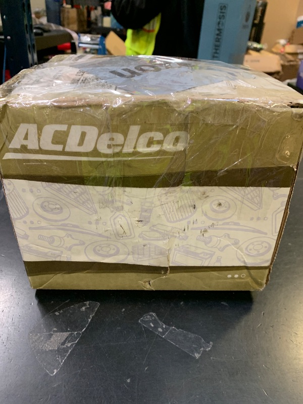 Photo 1 of ACDelco Gold 335-1086 (88877296) Alternator