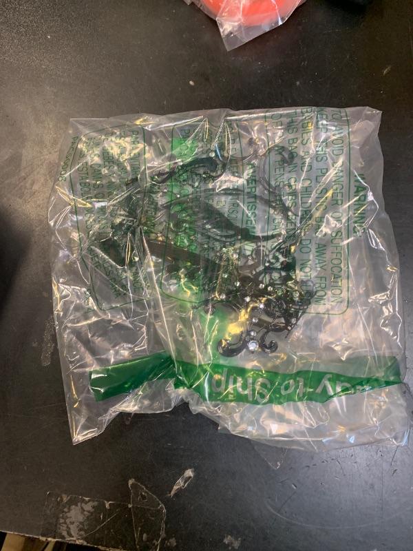 Photo 1 of Aqearl Masquerade Mask for Women Metal Mask Shiny Rhinestone Venetian Party Evening Prom Ball Masks Bar Costumes Accessory (Half Face)