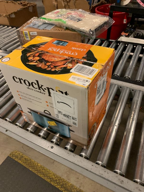 Photo 1 of Crockpot Manual 7-Quart Slow Cooker Turquoise