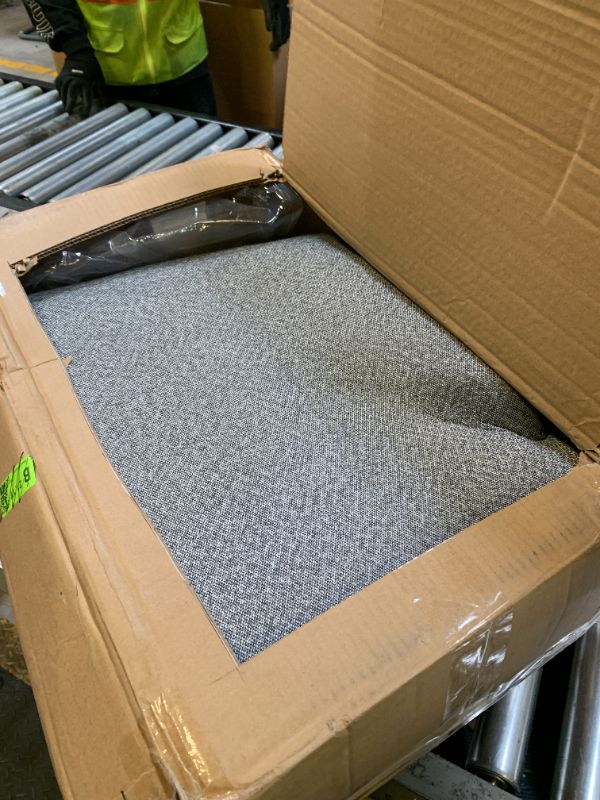 Photo 1 of DUIDY 9x12 Vintage Washable Area Rugs Boho Medallion Large Distressed Retro Accent Carpet Floral Non-Slip Soft Low Pile Indoor Throw Rug for Living Room Bedroom Dining Room Office Kitchen, Beige