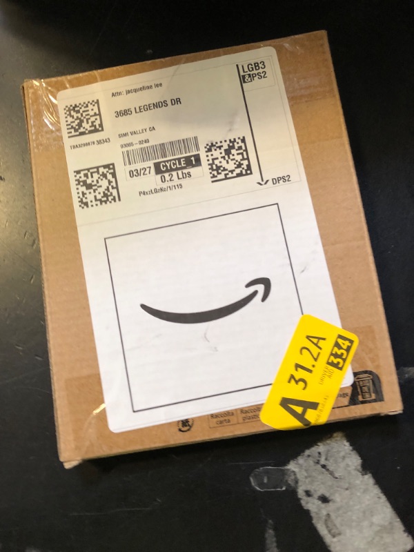 Photo 1 of Cable Matters Unidirectional USB C to HDMI 2.1 Cable - 6ft, Support 4K@240Hz and 8K@60Hz, HDR - Thunderbolt 4, Thunderbolt 5, USB 4 Compatible with MacBook Pro, XPS, ThinkPad - Max 4K 60Hz on macOS