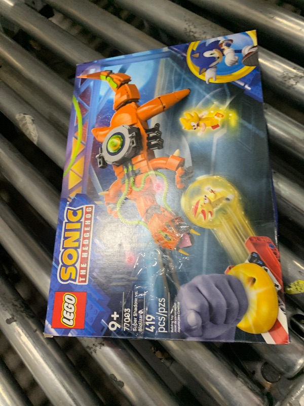 Photo 1 of ********FOR SPARE BRICKS ONLY- MISSING PIECES************
LEGO Sonic The Hedgehog Super Shadow vs. Biolizard, Gamer Gift for Boys and Girls, Fun Collectible Playset for Kids and Video Game Character Fans Who Love Action Toys 77003