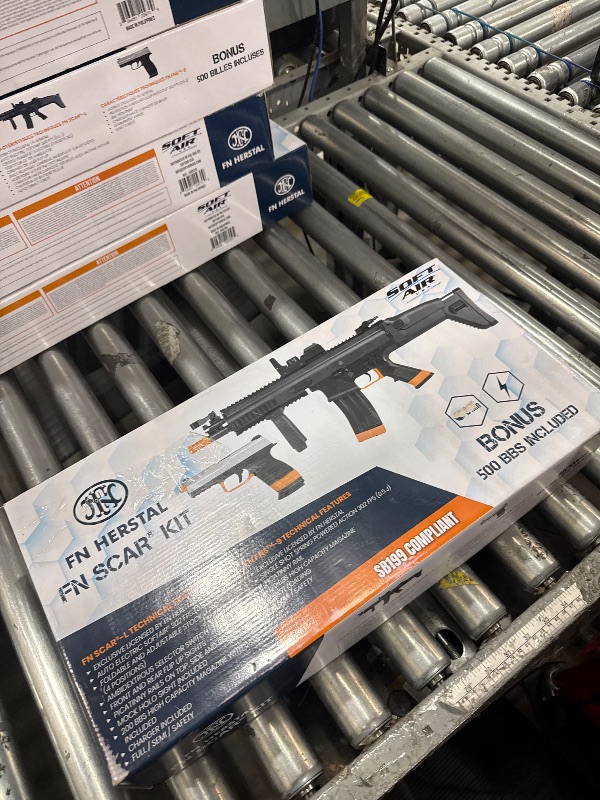 Photo 1 of **************MISSING CHARGER****************
FN Herstal SCAR-L AEG Rifle and Spring Pistol Airsoft Kit