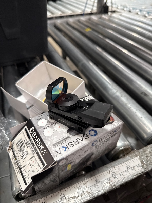 Photo 1 of ** FOR PARTS ONLY **
Barska 1x Electro Sight Red Dot – Multi-Reticle, Illuminated Reflex Optic, Picatinny/Weaver Mount, Unlimited Eye Relief
