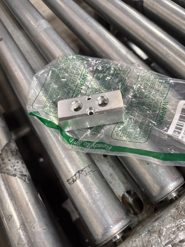 Photo 1 of 1/4 1/2 Air Divider Multi-pipe Exhaust Pneumatic Distributor Shunt Manifold Block Straight Multi-line Pipe Fittings 1Pcs(6-SET,A type)
