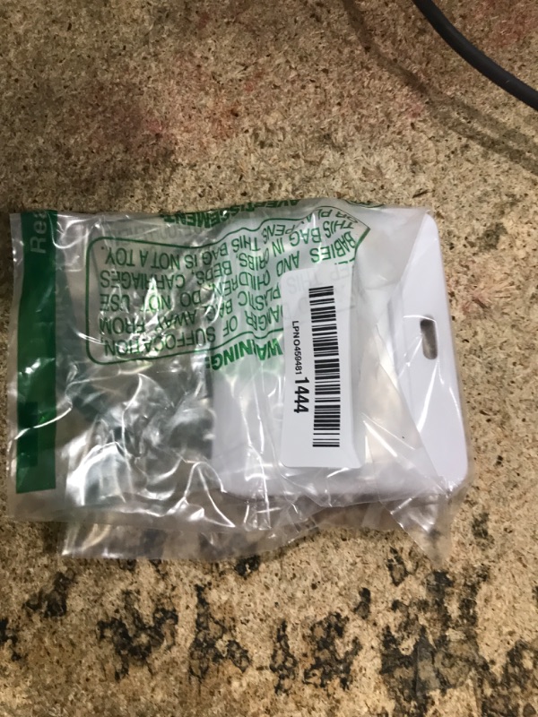 Photo 1 of 1 Pack Sliding Horizontal ID Badge Holder with Clear Window White ID Card Holder Protector Pouch for Office School ID Credit Cards Proximity Key Cards Driver’s Licenses and Passes