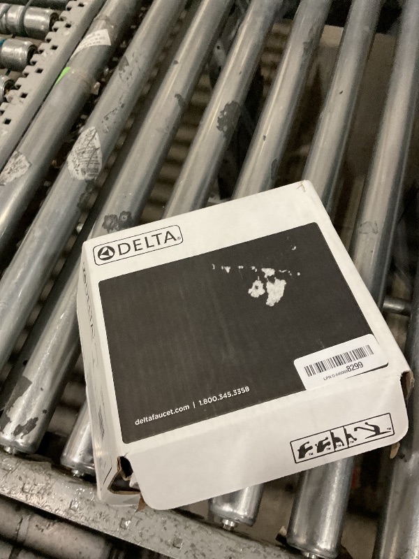 Photo 1 of ***MISSING PARTS. PARTS ONLY***
Delta Velum 14 Series Shower Faucet Set, Matte Black Shower Head and Handle Set, Valve Trim Kit, Matte Black T14237-BL (Valve Not Included)