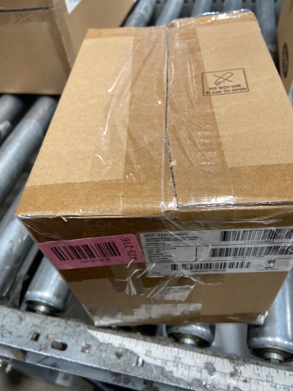 Photo 1 of *** 6 PACK***
OXO
Good Grips Contoured Mess-Free Pepper Grinder, Adjustable Ceramic Grinder with Five Settings, Black Pepper Mill for Home and Kitchen